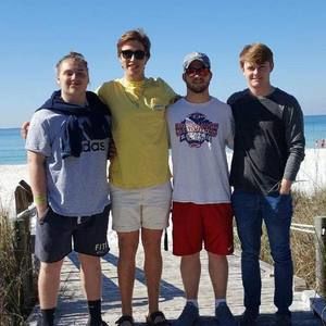 Meet your Posher, Wes